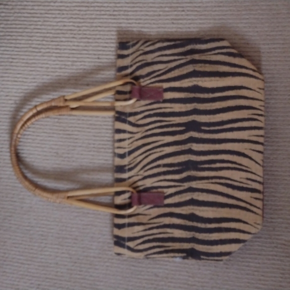 Hand Crafted Handbags - Tiger Burlap Water Resistant Lined Bag